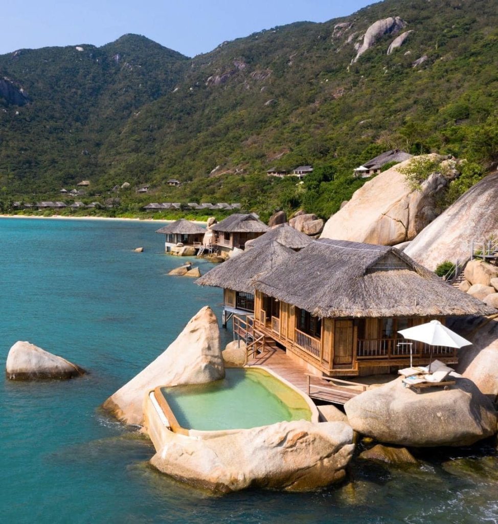 Voucher 3N2Đ Six Senses Ninh Van Bay + Vé máy bay khứ hồi