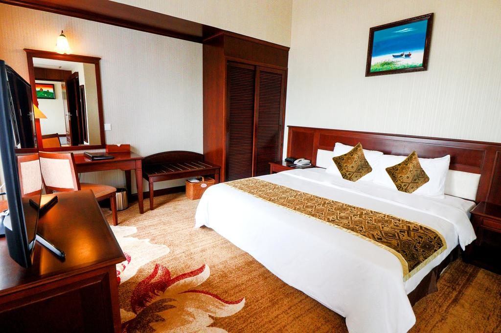 Combo 3N2Đ Sài Gòn Quy Nhơn Hotel 4* + Vé máy bay khứ hồi