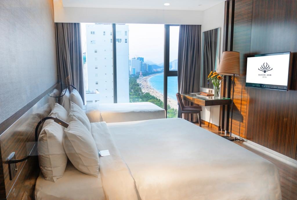 Combo 3N2Đ Queen Ann Nha Trang Hotel 5* + Vé máy bay khứ hồi