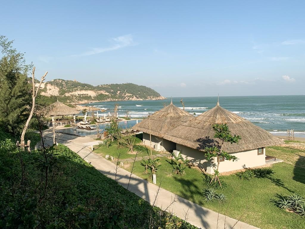 Combo 3N2Đ Crown Retreat Quy Nhơn 5* + Vé máy bay khứ hồi