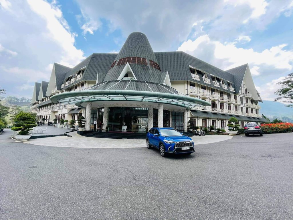 Combo Tết 2022 Swiss-Belresort Tuyền Lâm Resort 3N2Đ + VMB