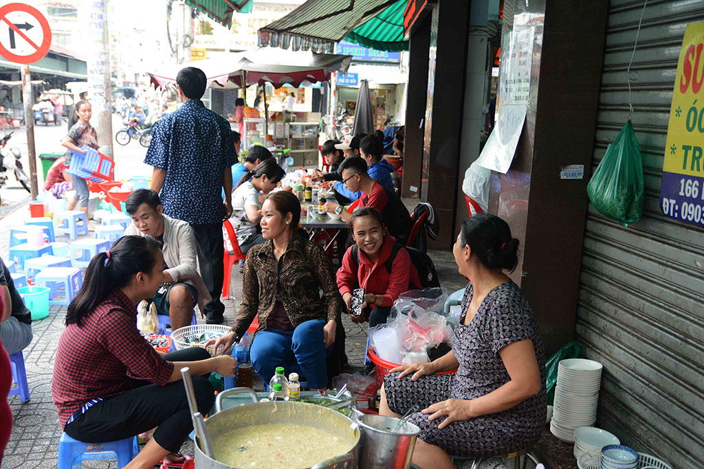 Súp cua chợ Tân Định