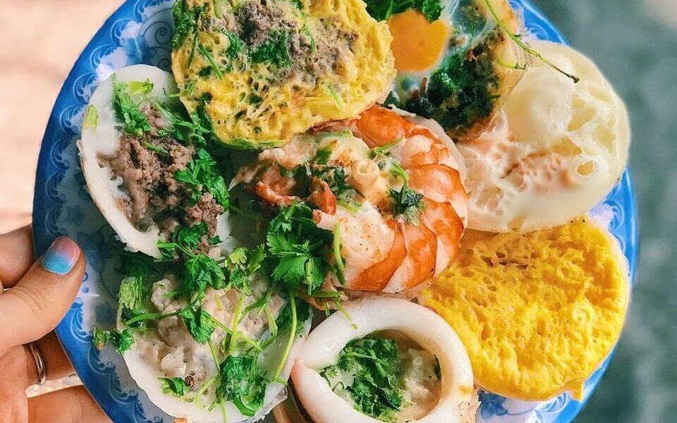 địa điểm ăn bánh căn ngon ở Nha Trang nên thử