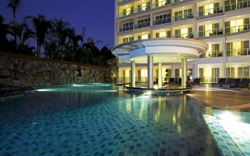 centara-nova-hotel-spa-pattaya